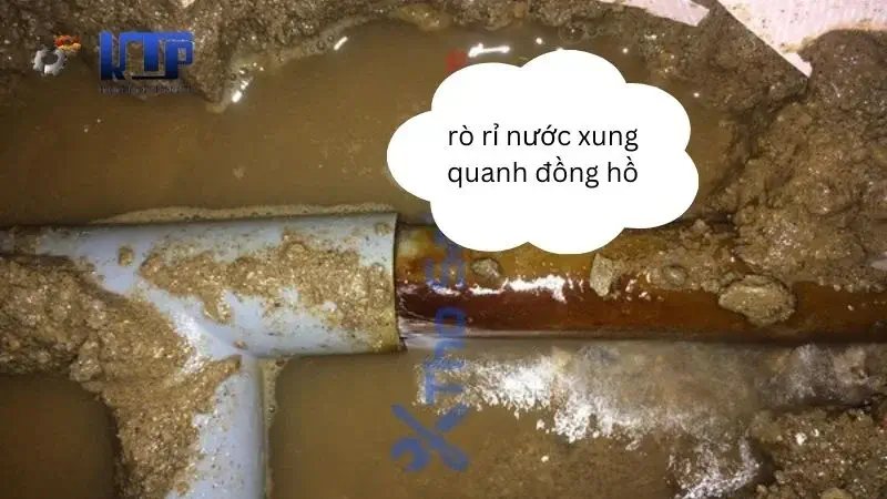 rò rỉ nước xung quanh đồng hồ